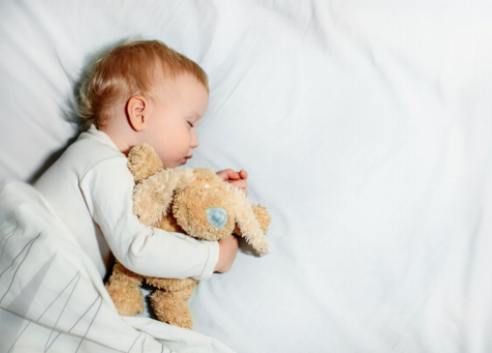비밀을 풀다: 아기의 수면 패턴 이해